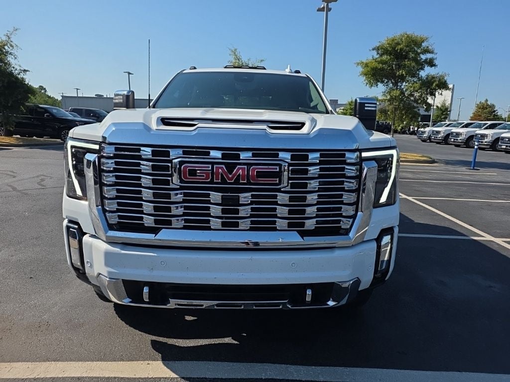 2025 GMC Sierra 2500HD Denali