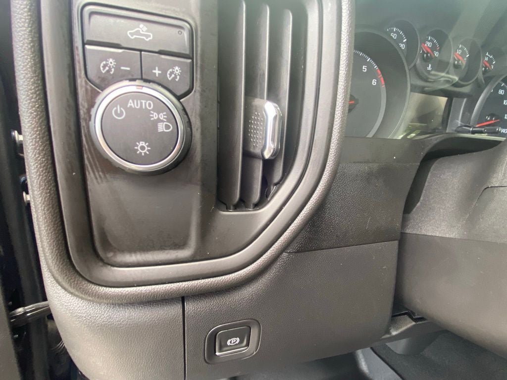 2020 Chevrolet Silverado 1500 Custom