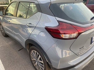 2022 Nissan Kicks SV
