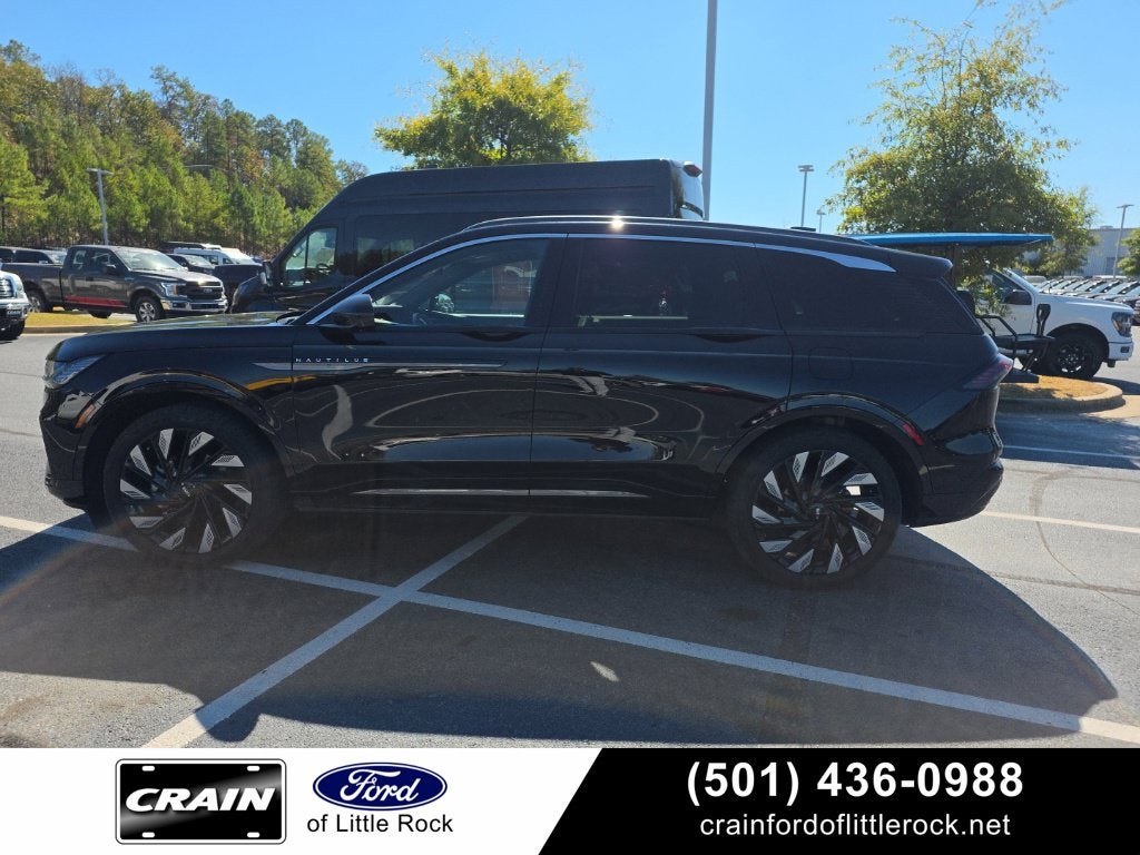 2024 Lincoln Nautilus Black Label