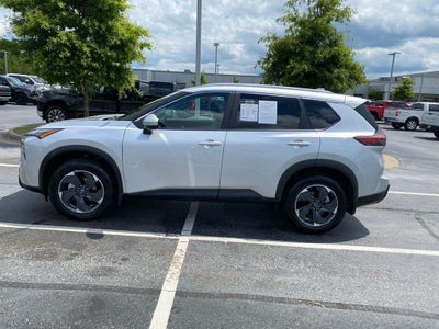 2024 Nissan Rogue SV