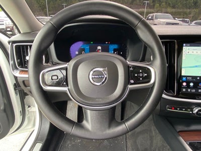 2024 Volvo S60 B5 Plus Dark Theme