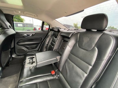 2024 Volvo S60 B5 Plus Dark Theme