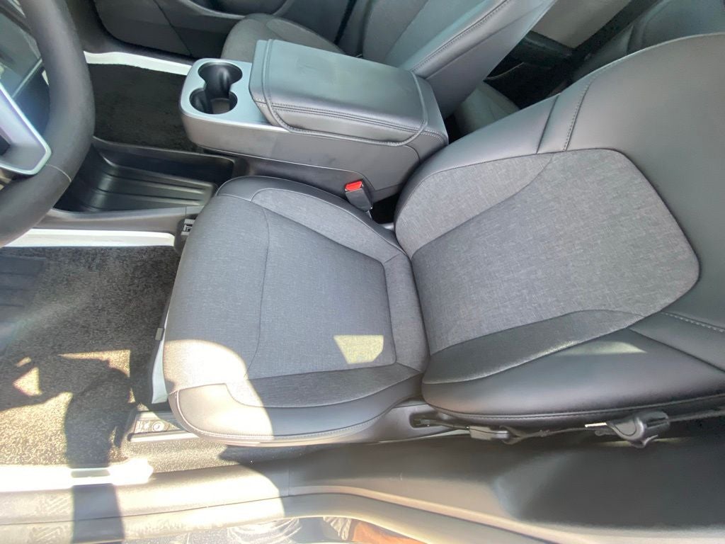 2026 Tesla Model Y Long Range 1 Owner-Clean Carfax