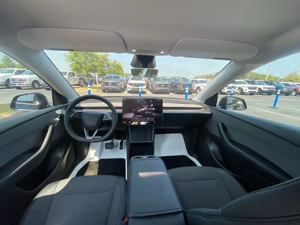2026 Tesla Model Y Long Range 1 Owner-Clean Carfax