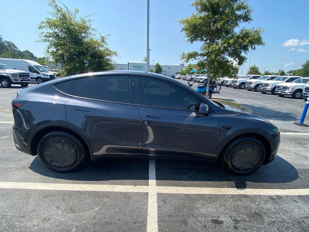 2026 Tesla Model Y Long Range 1 Owner-Clean Carfax