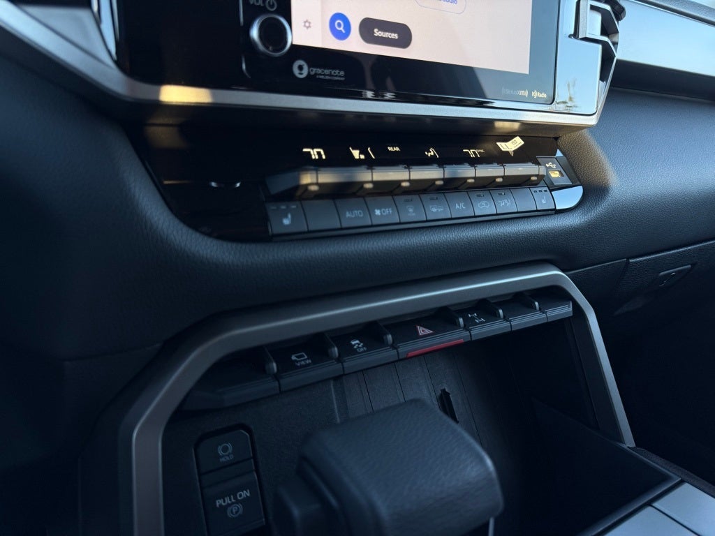 2024 Toyota Sequoia SR5