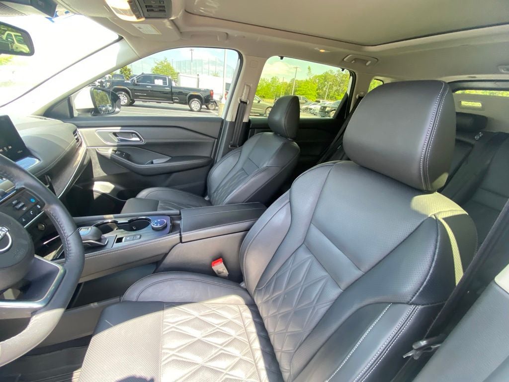 2024 Nissan Rogue Platinum