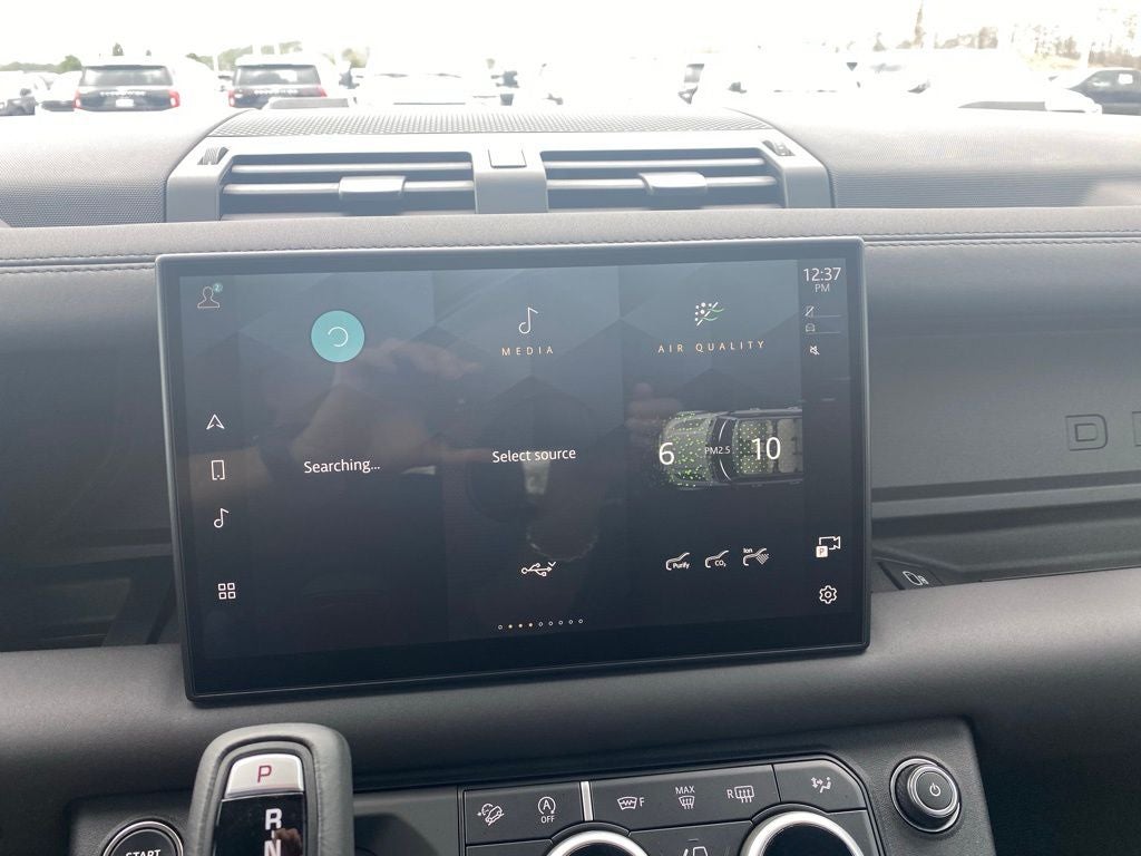 2025 Land Rover Defender 110 S