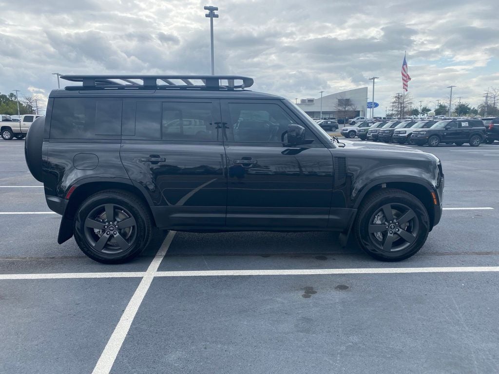 2025 Land Rover Defender 110 S