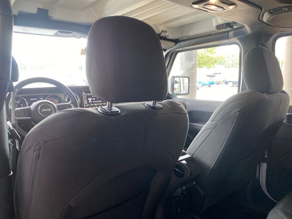 2022 Jeep Wrangler Unlimited Sahara - HARDTOP