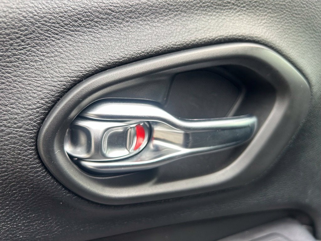 2020 Jeep Cherokee Trailhawk - 4WD