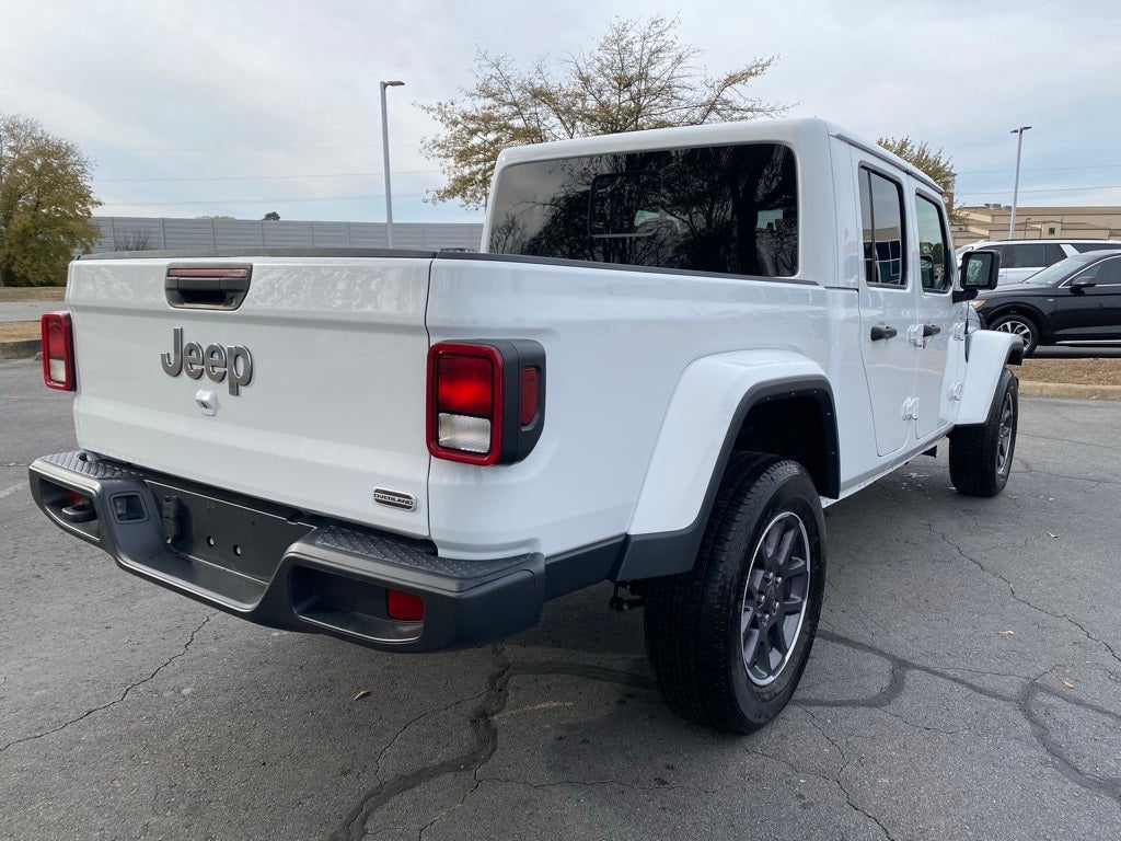 2023 Jeep Gladiator Overland