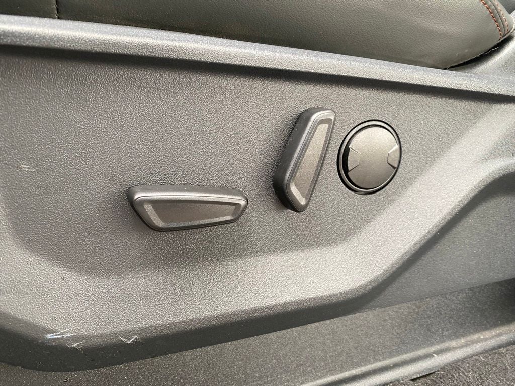 2025 Ford Expedition Active - 4WD - PANO ROOF