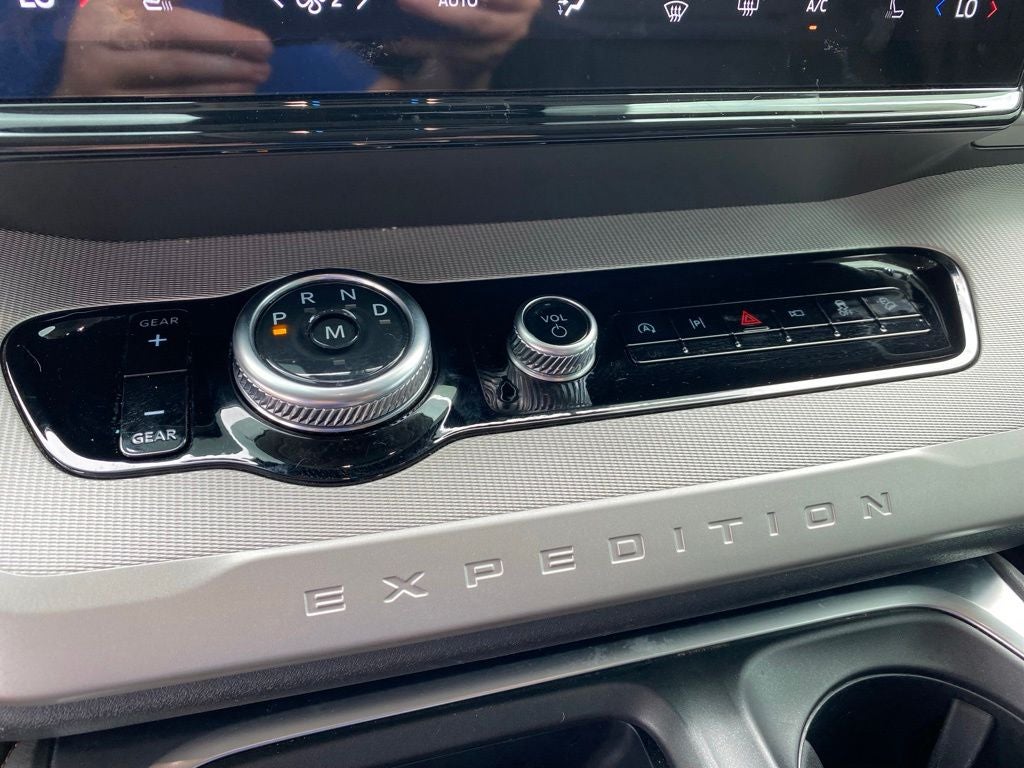 2025 Ford Expedition Active - 4WD - PANO ROOF