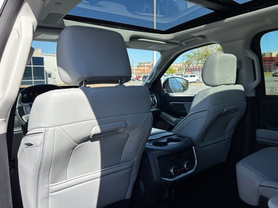 2025 Ford Expedition Platinum - 4WD - PLATINUM ULTIMATE