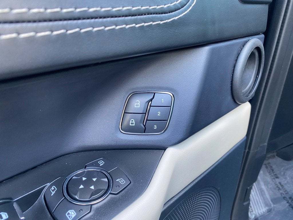 2021 Ford Expedition Platinum - 4WD - 2ND ROW CAPTAIN SEATS - PANO ROOF