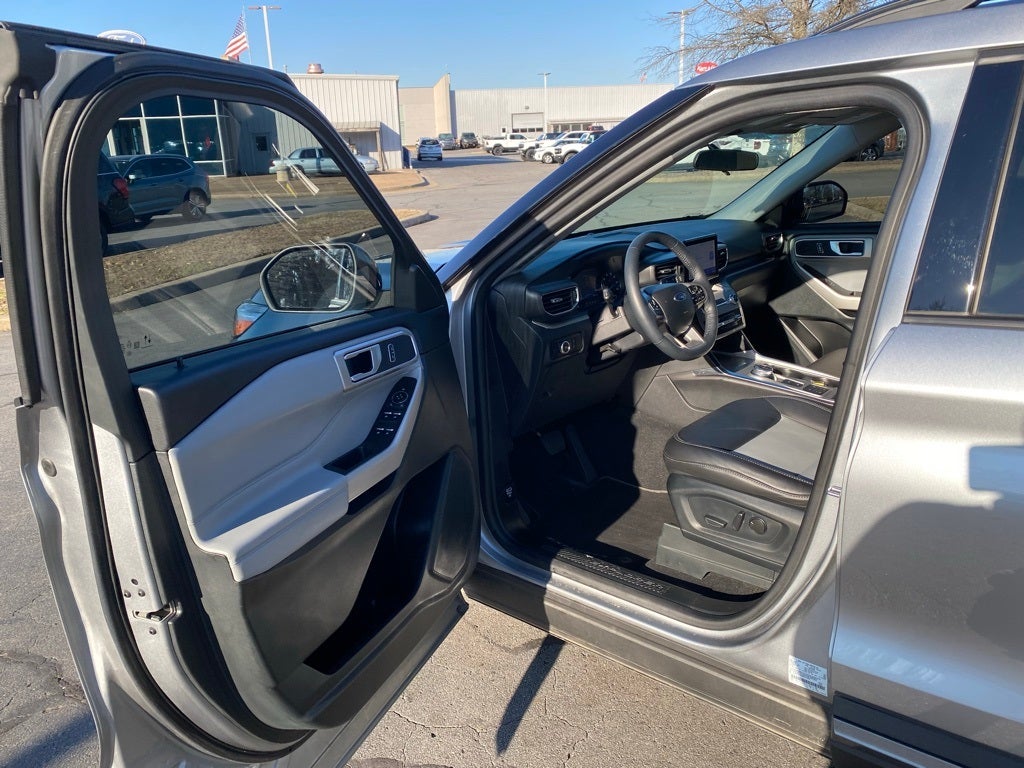 2024 Ford Explorer XLT
