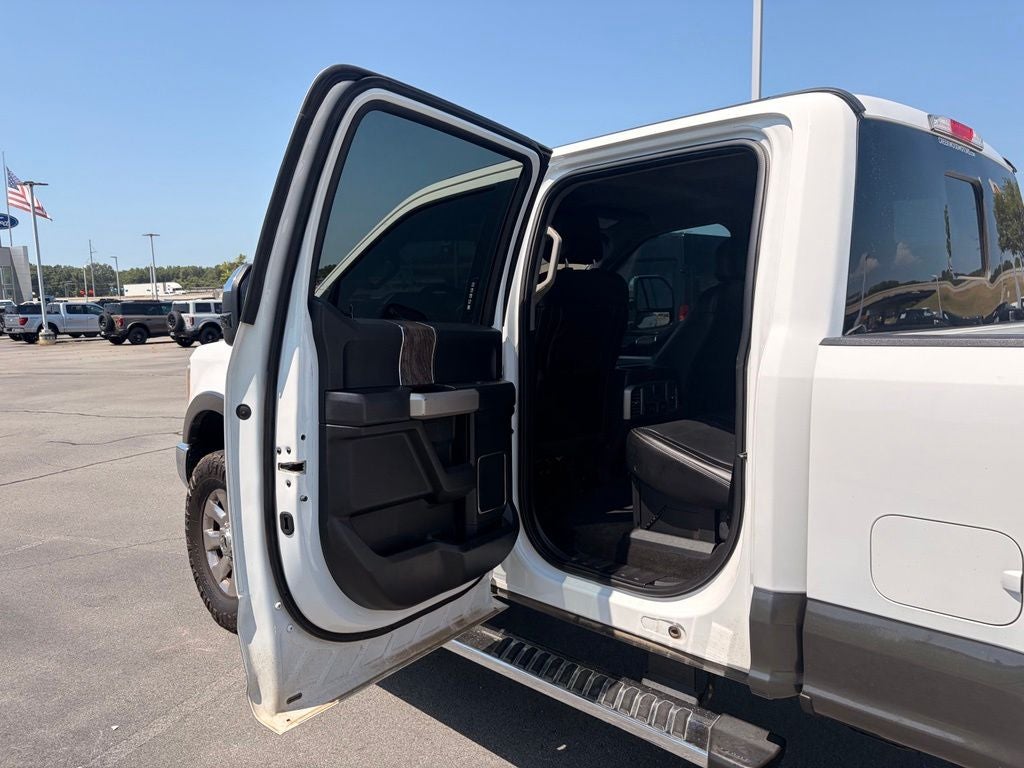 2017 Ford F-250SD Lariat