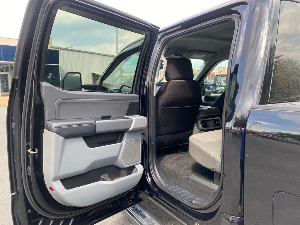 2023 Ford F-250SD XLT -4WD - CLEAN CARFAX - ONE OWNER