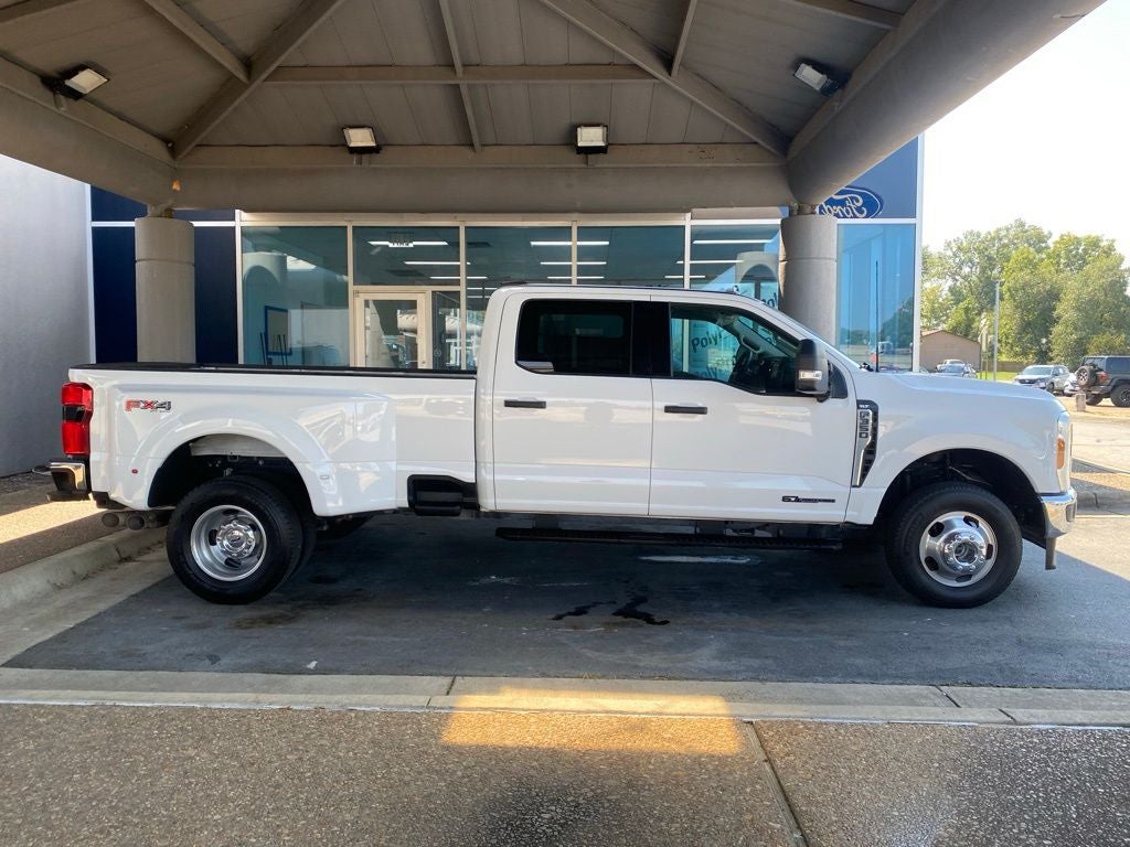 2025 Ford F-350SD XLT - FX4 - 6.7L POWERSTROKE