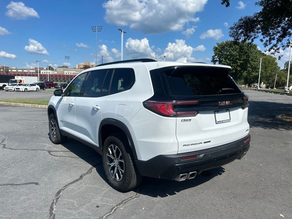 2025 GMC Acadia AT4