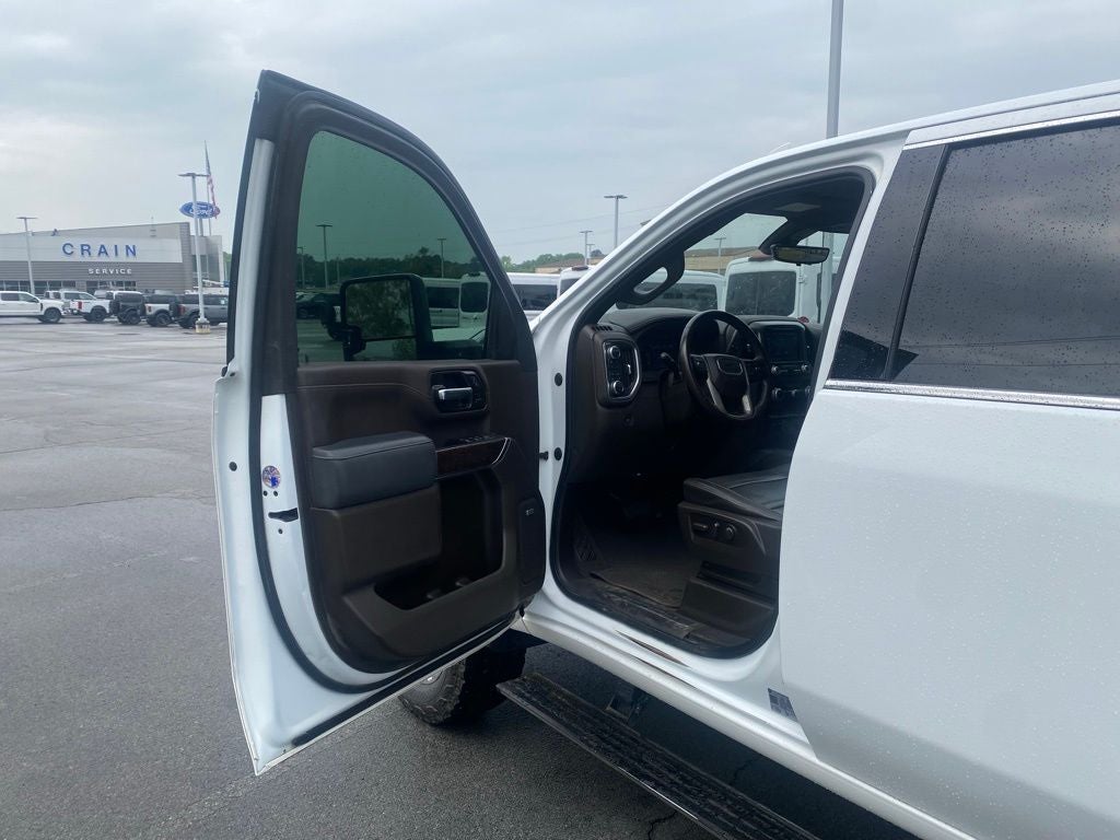 2023 GMC Sierra 2500HD Denali