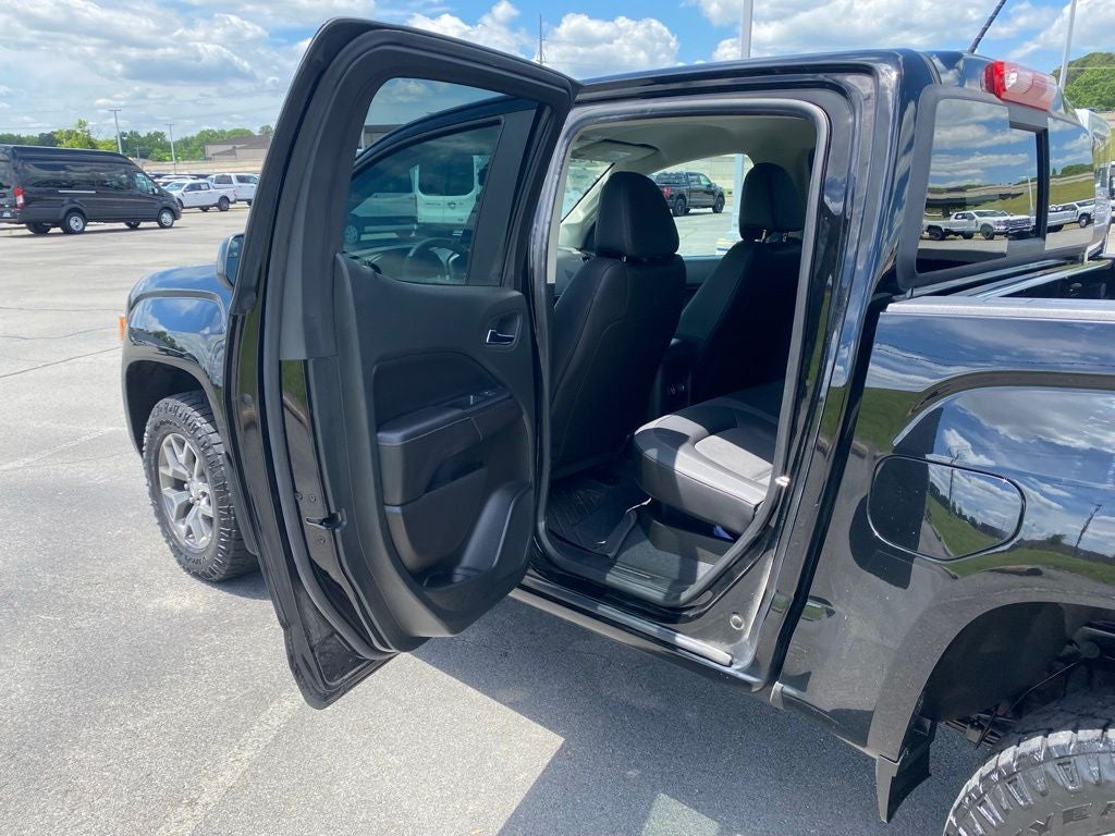 2022 GMC Canyon AT4 w/Cloth