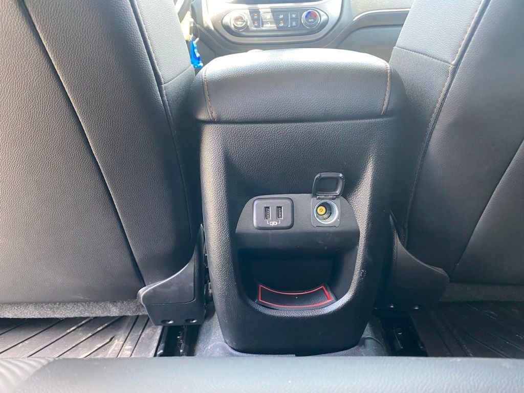 2022 GMC Canyon AT4 w/Cloth