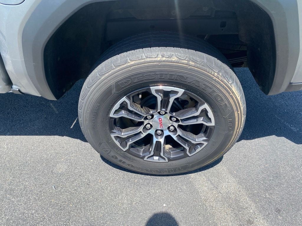 2024 GMC Canyon AT4