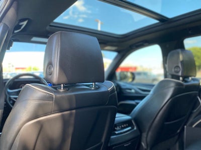 2022 Cadillac Escalade Sport - ONYX PACKAGE- 4WD