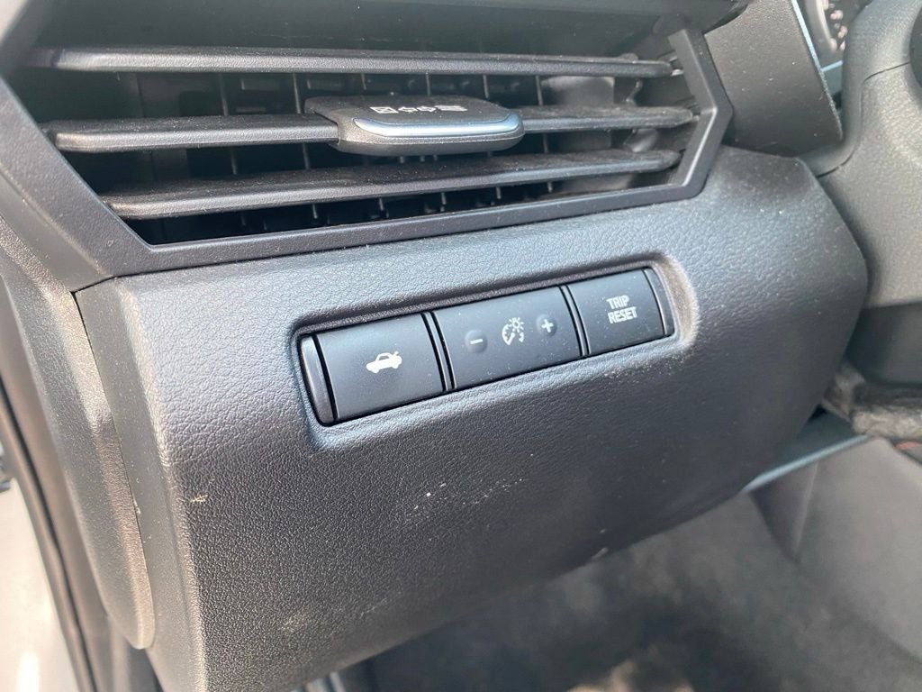 2024 Nissan Altima 2.5 SR - FORD BLUE CERTIFIED - CARFAX ONE OWNER