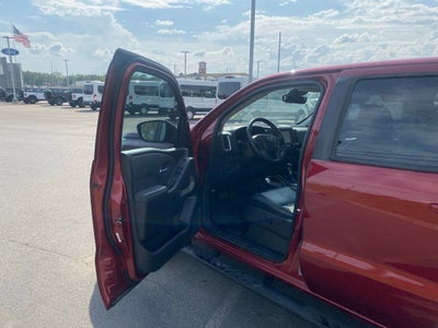 2024 Nissan Frontier SL