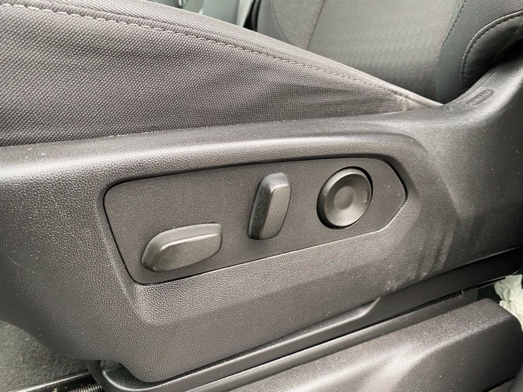 2025 Chevrolet Silverado 2500HD Custom - 4WD - DURAMAX 6.6L V8