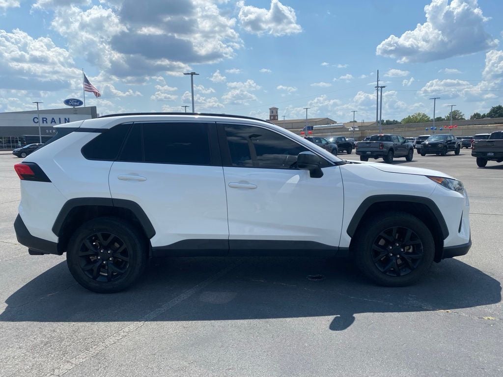2021 Toyota RAV4 LE