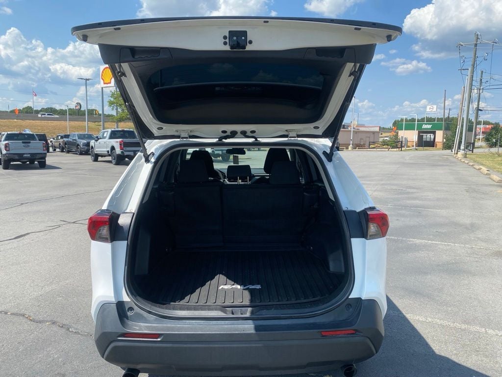 2021 Toyota RAV4 LE - FORD BLUE CERTIFIED - CLEAN CARFAX - ONE OWNER