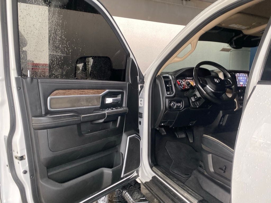 2020 RAM 2500 Laramie - CREW CAB - 4WD