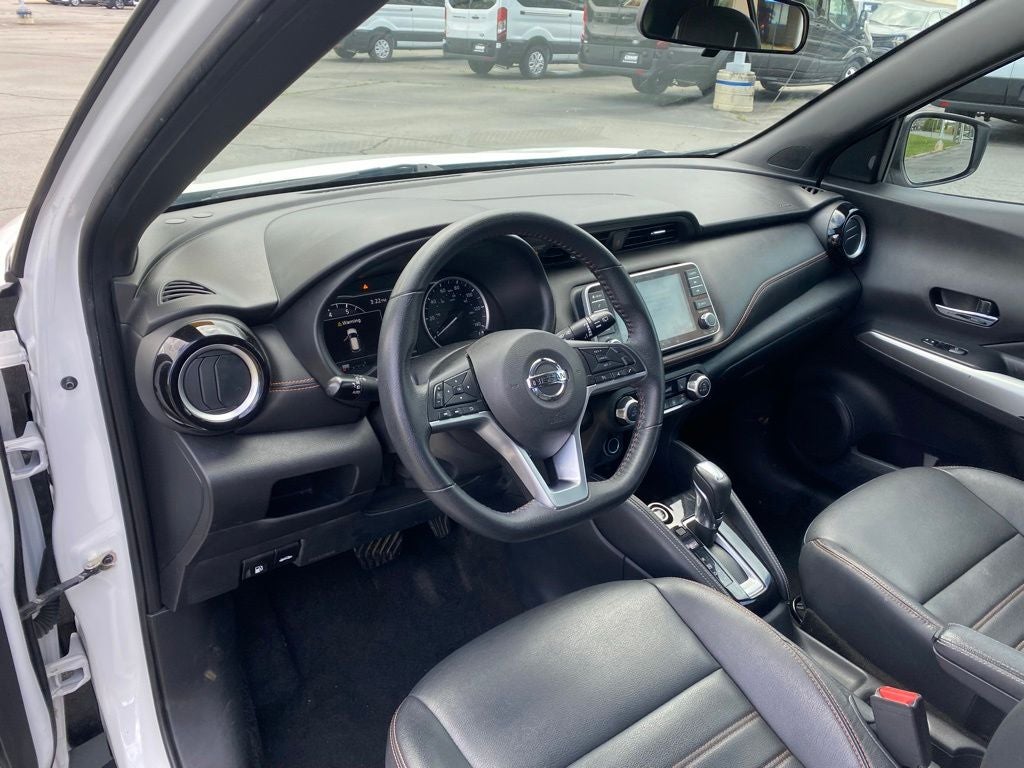 2020 Nissan Kicks SR