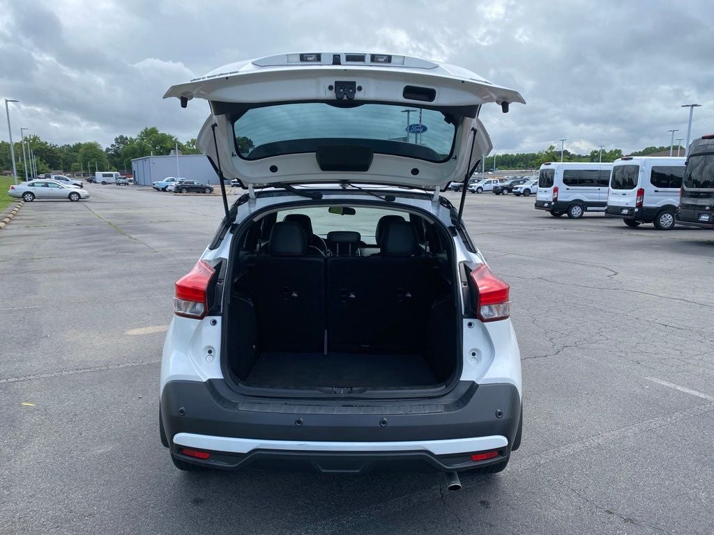 2020 Nissan Kicks SR