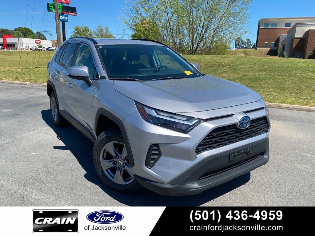2022 Toyota RAV4 Hybrid XLE