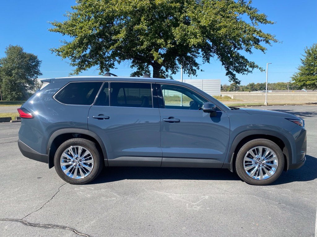 2024 Toyota Grand Highlander Platinum - AWD - CARFAX ONE OWNER - LOW MILES!