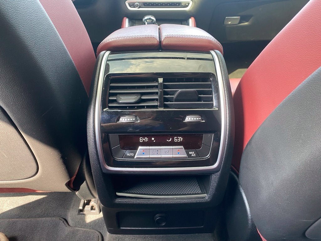 2020 BMW X6 M50i