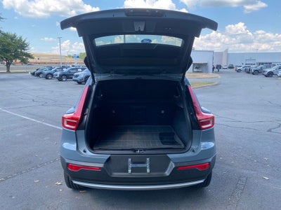 2022 Volvo XC40 Momentum - AWD - PREMIUM PKG