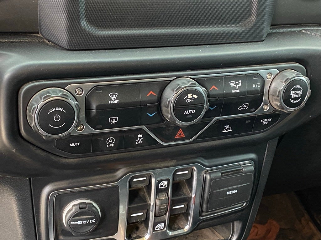 2022 Jeep Gladiator Willys