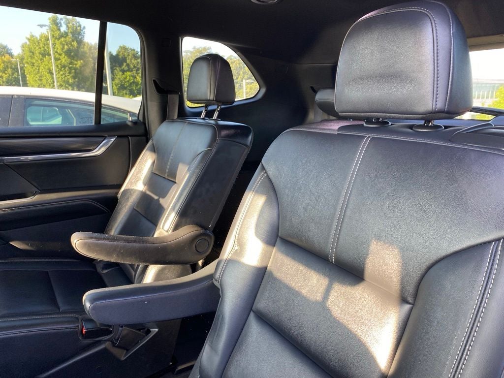 2024 GMC Acadia Elevation