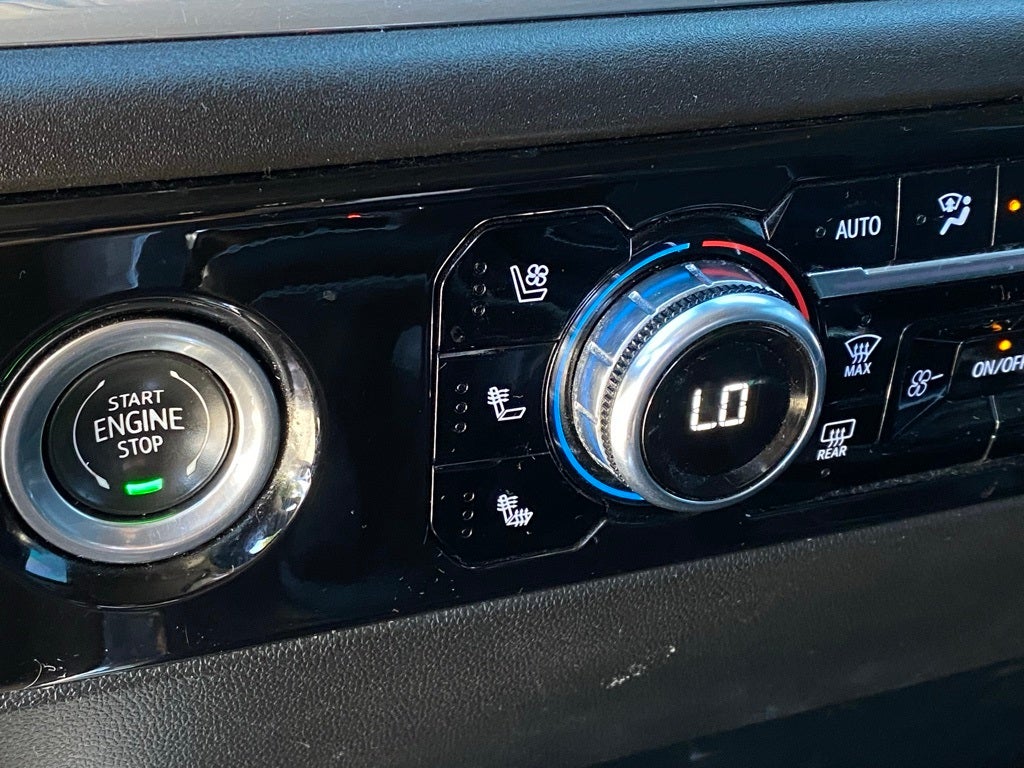 2023 GMC Sierra 1500 SLT BRAND NEW TIRES, LEVELED