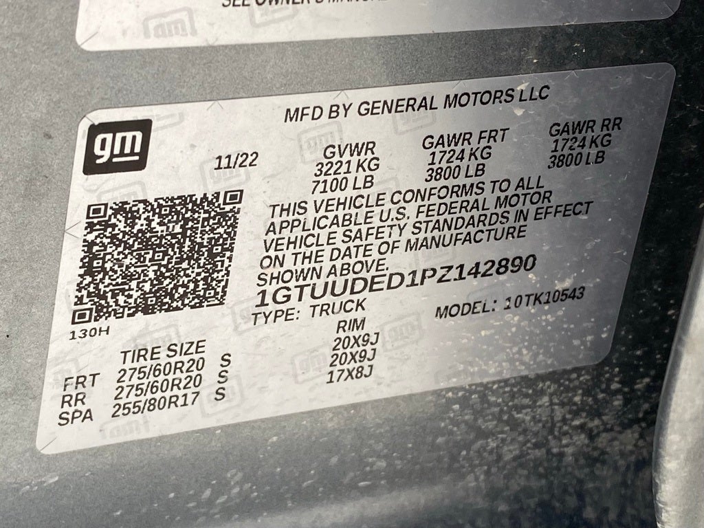 2023 GMC Sierra 1500 SLT BRAND NEW TIRES, LEVELED