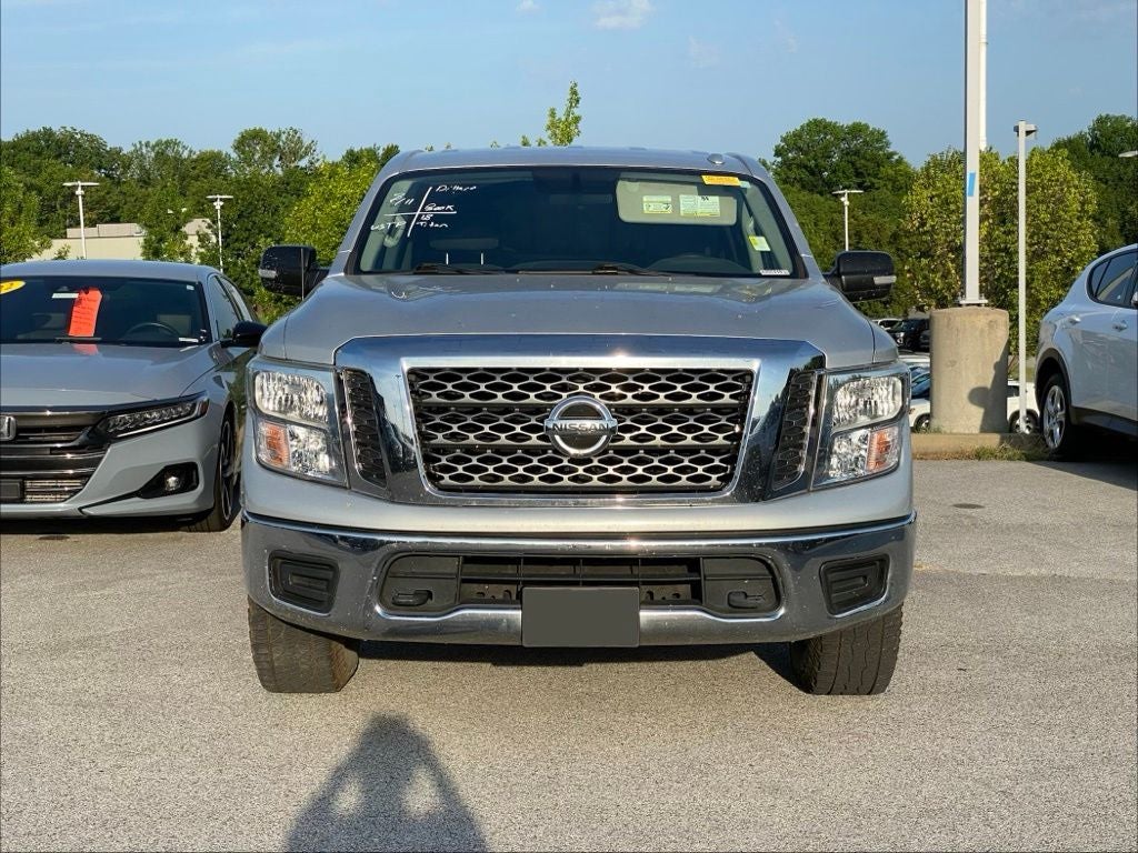 2018 Nissan Titan SV