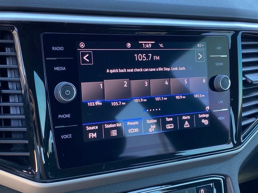 2022 Volkswagen Atlas Cross Sport 3.6L V6 SE w/Technology
