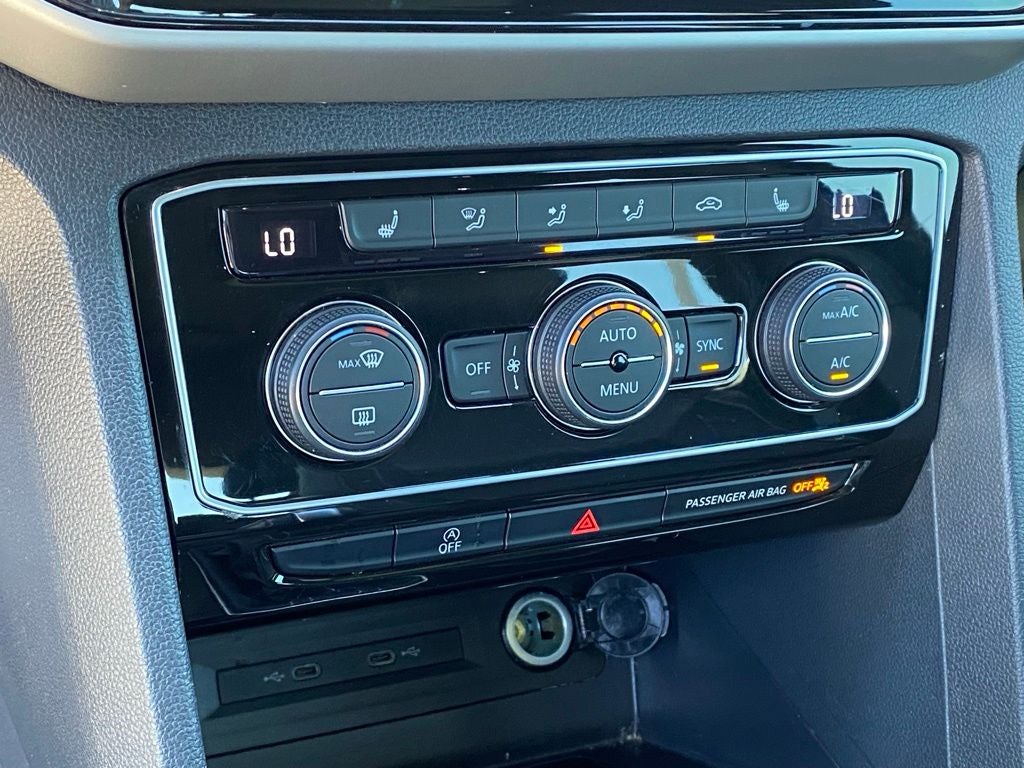 2022 Volkswagen Atlas Cross Sport 3.6L V6 SE w/Technology